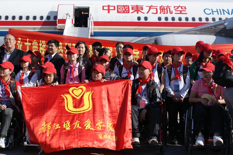 浦东国际机场停机坪,真大!